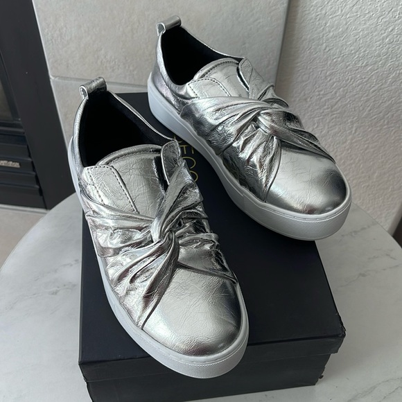 Rebecca Minkoff Shoes - Rebecca Minkoff Silver Metallic Flats Sneakers Size 7